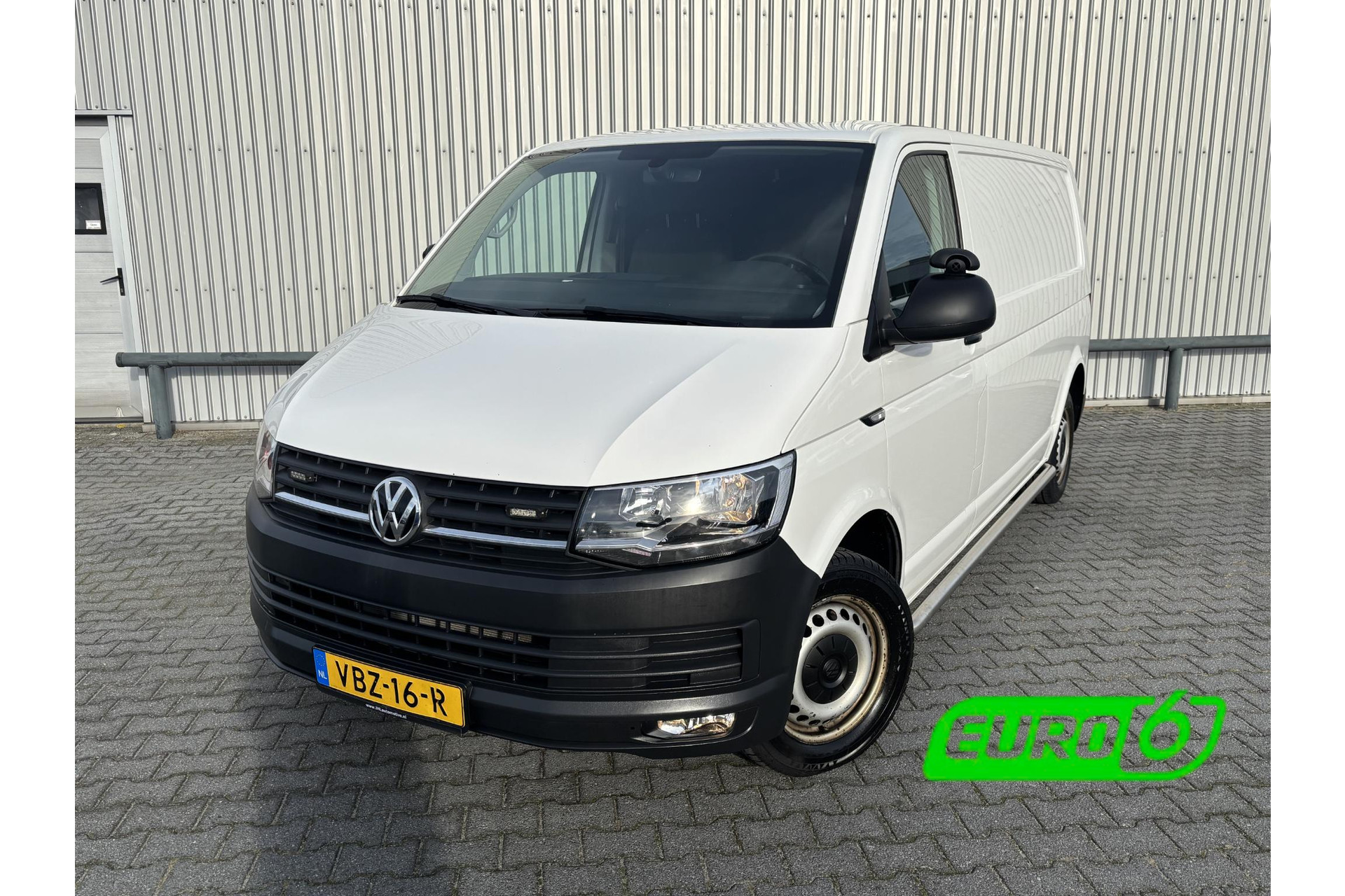 Volkswagen Transporter 2.0 TDI L2H1*A/C*NAVI*CRUISE*CAMERA*
